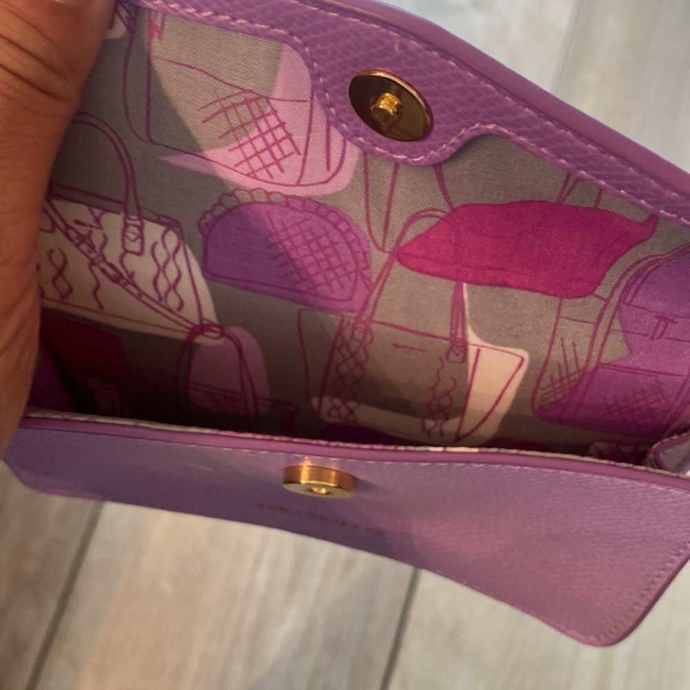 Like New Purple Lavender Vera Bradley Wallet Wristlet - Picture 3 of 7